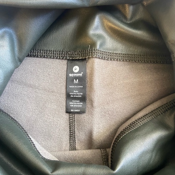 90 Degree Black Olive Leatherette Leggings M - Picture 6 of 6